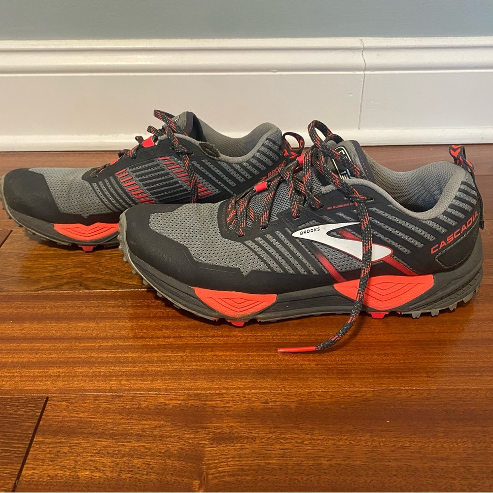 BROOKS Cascadia 13 Trail Running/ Hiking Shoes - Women’s Size 8.5